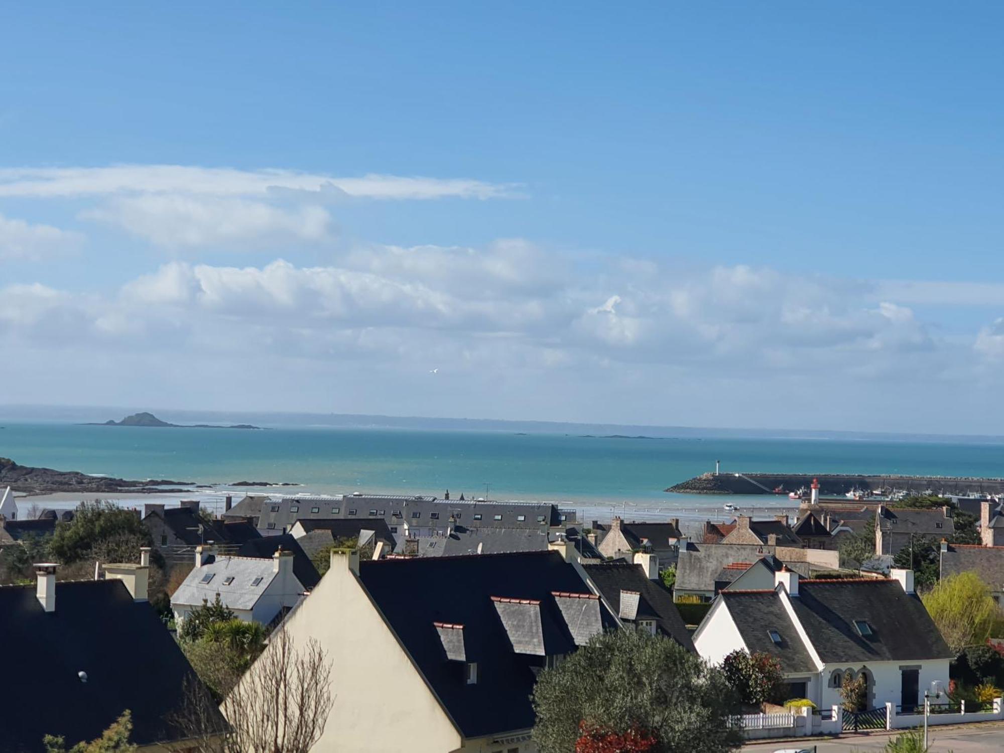 Appartement Bretagne Vue Mer Exceptionnelle Sur Les Hauts D'Erquy Au Calme ! Et Au Pied Du Gr34 Kültér fotó