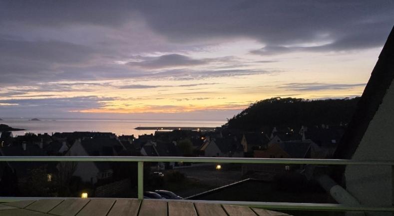 Appartement Bretagne Vue Mer Exceptionnelle Sur Les Hauts D'Erquy Au Calme ! Et Au Pied Du Gr34 Kültér fotó